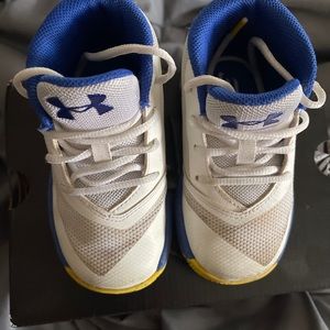 UA Curry 3 boys basketball shoes
